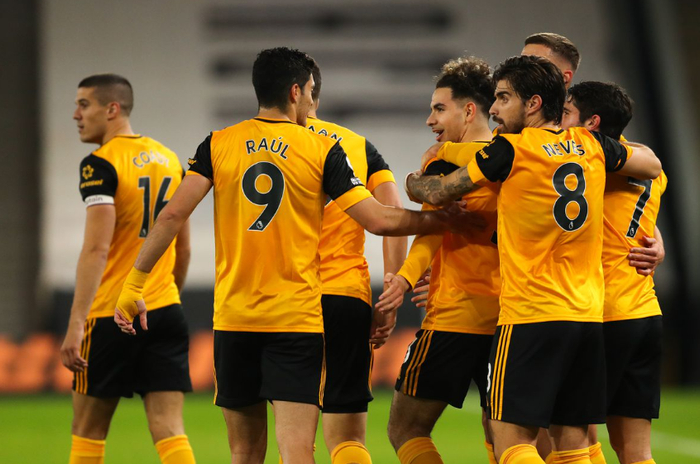 雷速体育-关于嵩山战狼队对阵钱塘朱雀队，足球热身赛火力全开，门将神扑救主——关键战拿下信心的信息